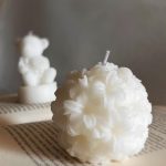 Small Decorative Candles for Home Decor Flower Shaped Candle Home Decor 
Aesthetic White Scented Candles Hyacinth Bathroom Candle for Smell